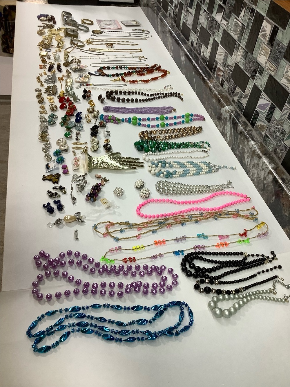 Lot jewelry sale